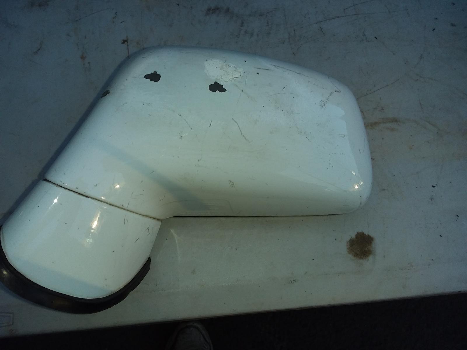 View Auto part Left Door Mirror Mitsubishi Magna 2002