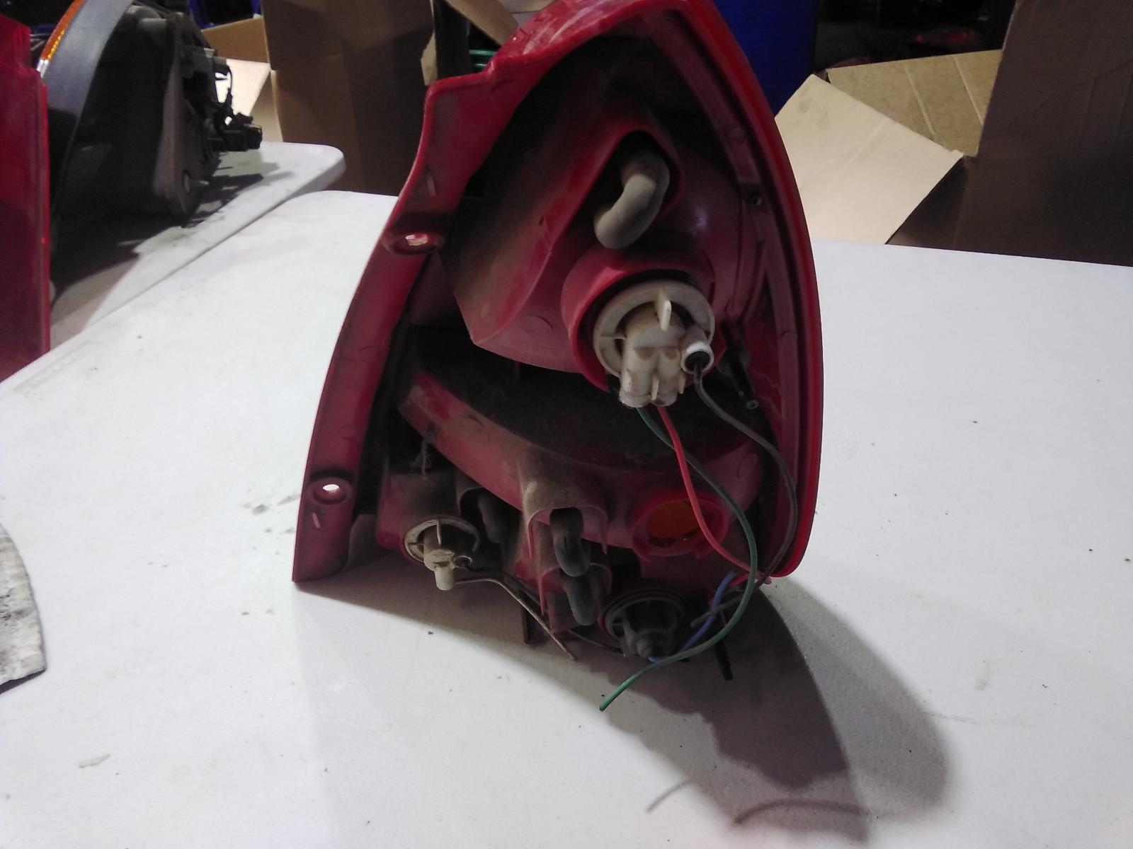 View Auto part Left Taillight Daewoo Nubira 2000