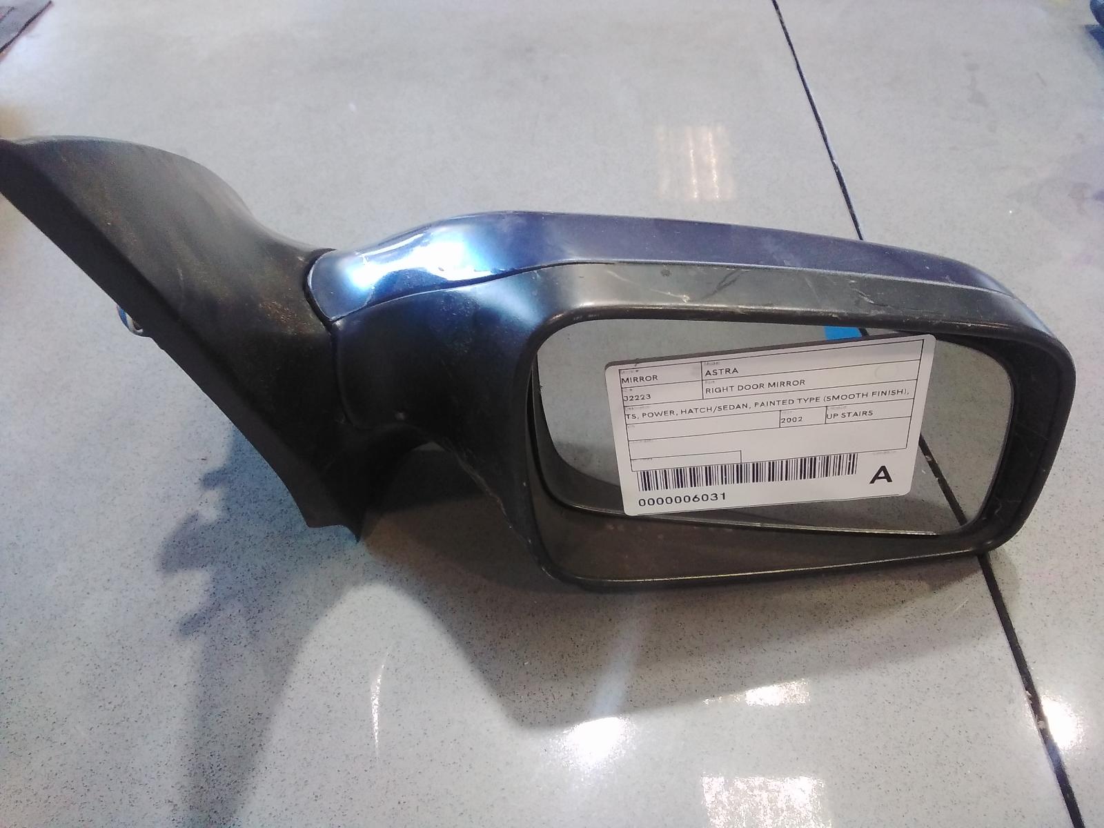 View Auto part Right Door Mirror Holden Astra 2002
