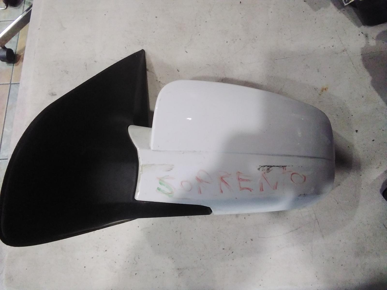 View Auto part Left Door Mirror Kia Sorento 2008