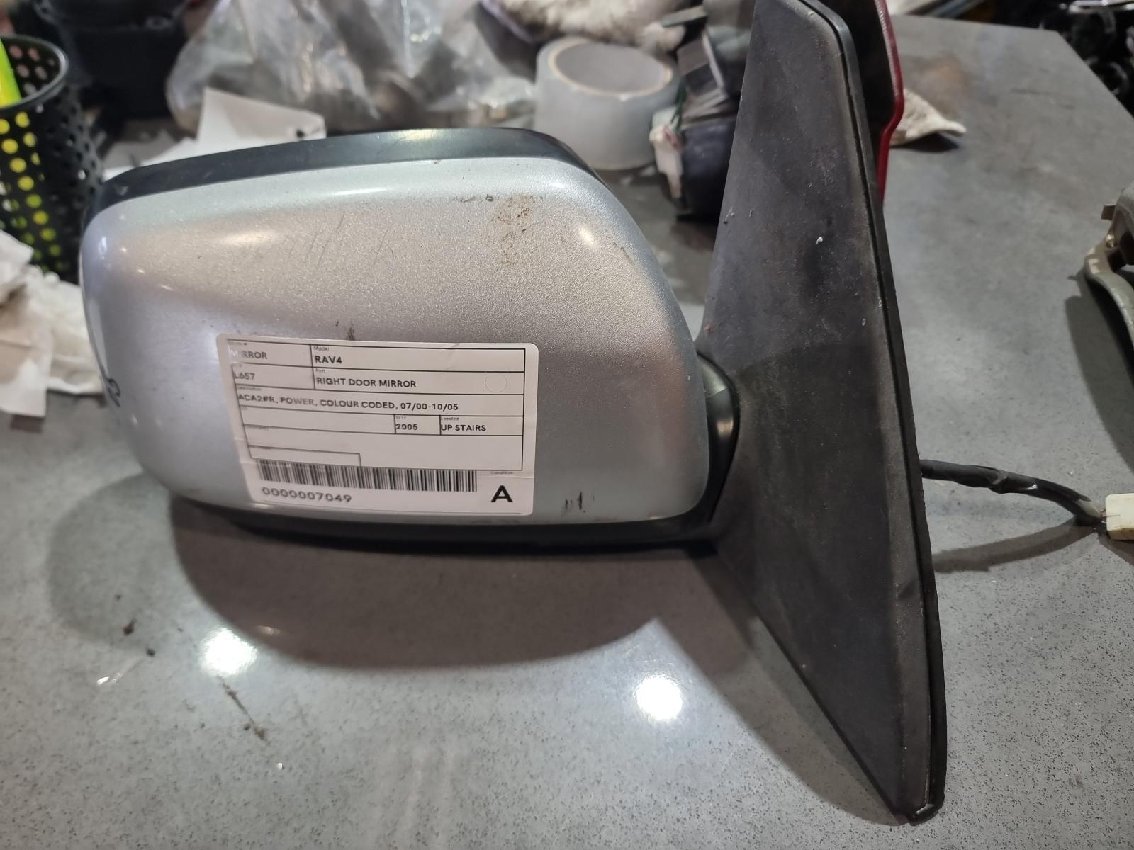 View Auto part Right Door Mirror Toyota Rav4 2005