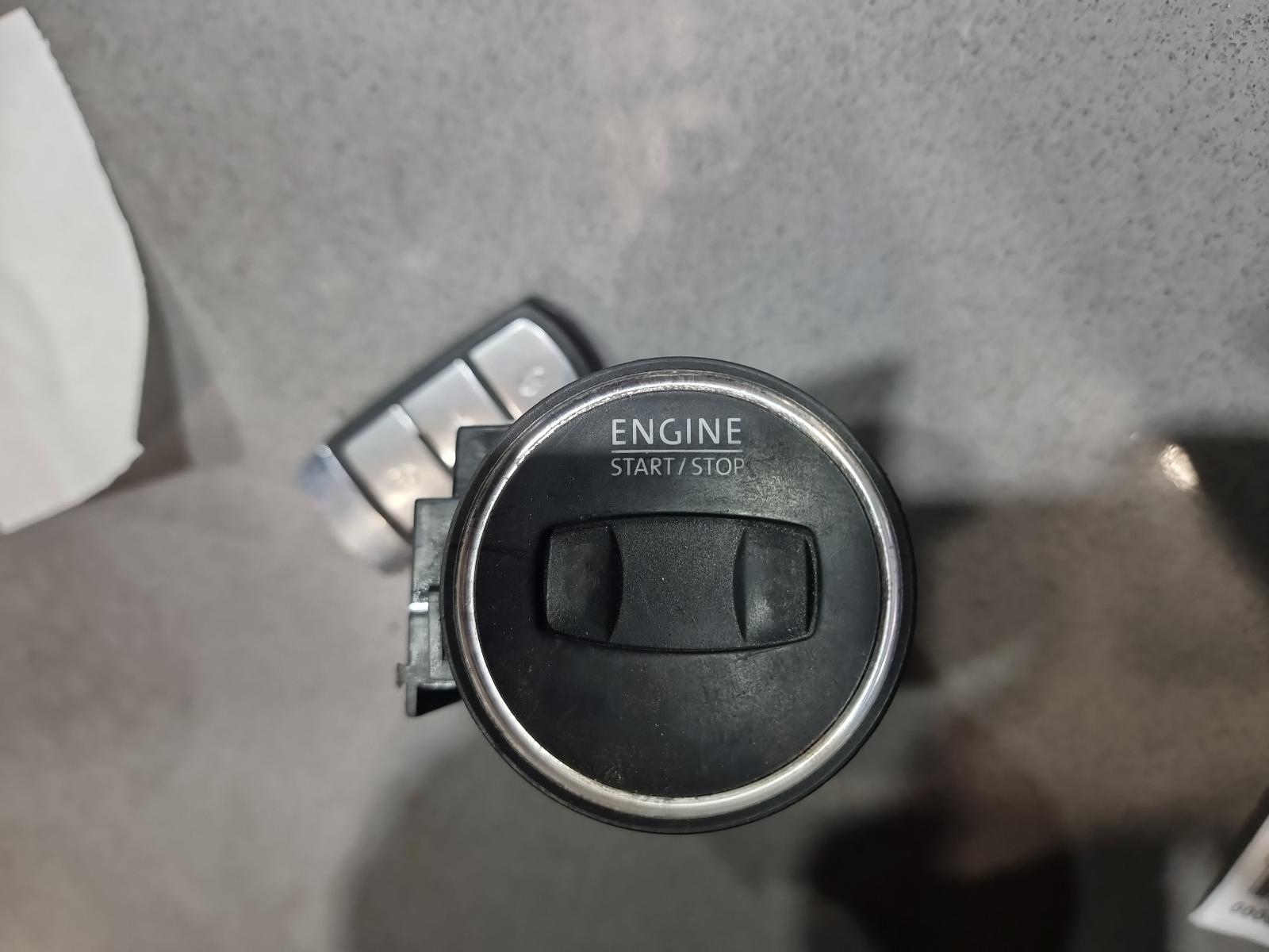 View Auto part Ignition W/ Key Volkswagen Passat 2008