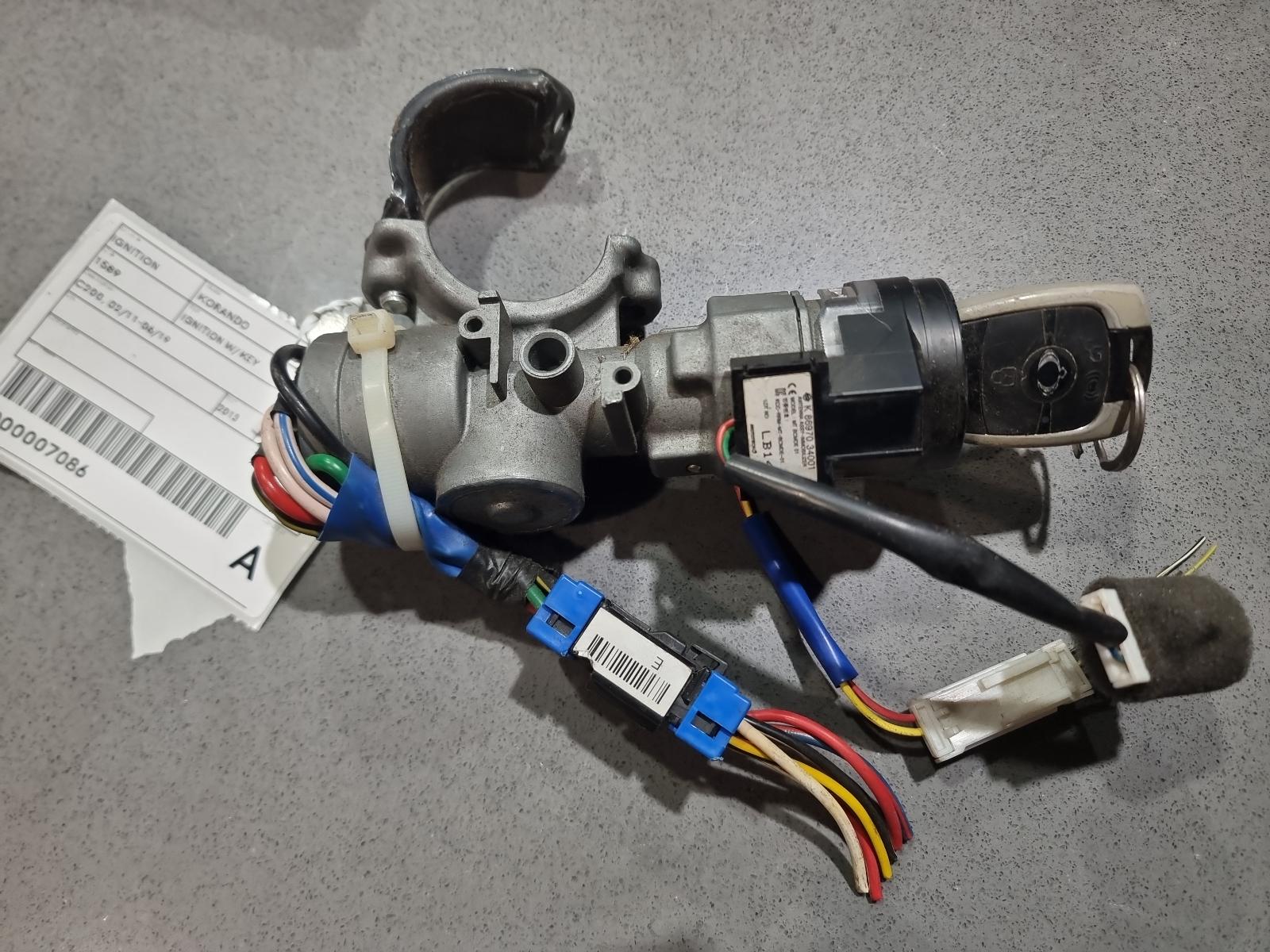 View Auto part Ignition W/ Key Ssangyong Korando 2013