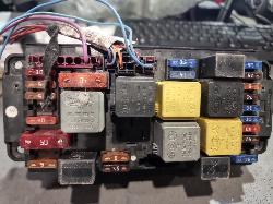 View Auto part Fuse Box Mercedes C Class 2000