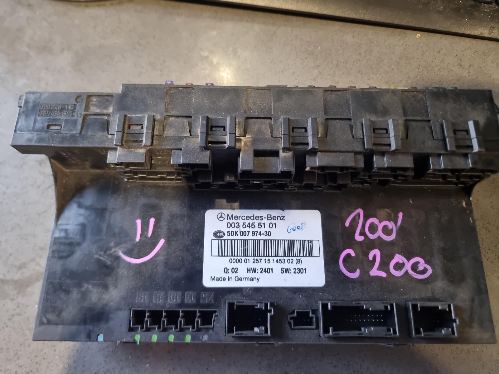 View Auto part Fuse Box Mercedes C Class 2000