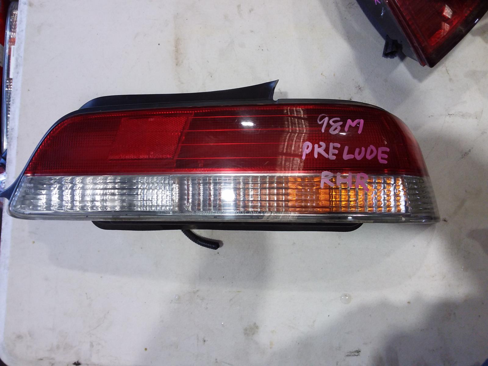 2000 Honda Prelude Right Taillight View Auto part Right Taillight Honda Prelude 2000