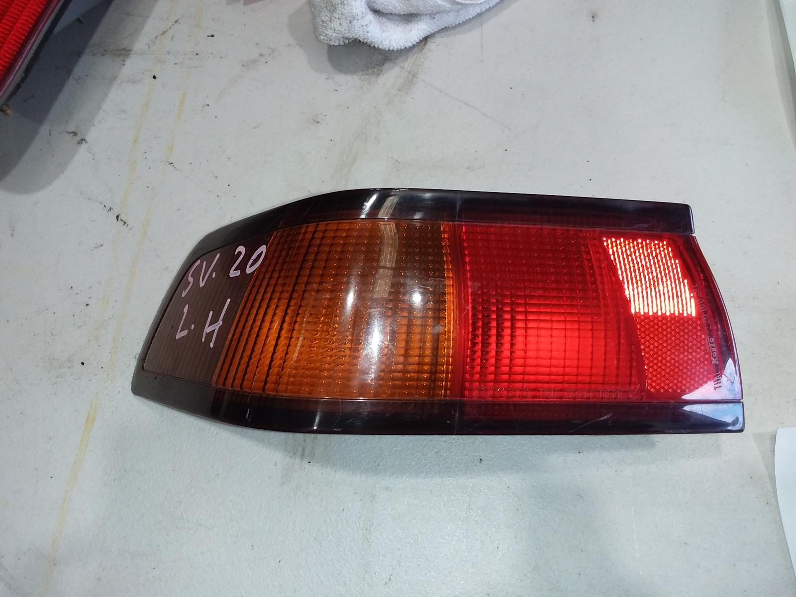 1998 Toyota Camry Left Taillight View Auto part Left Taillight Toyota Camry 1998