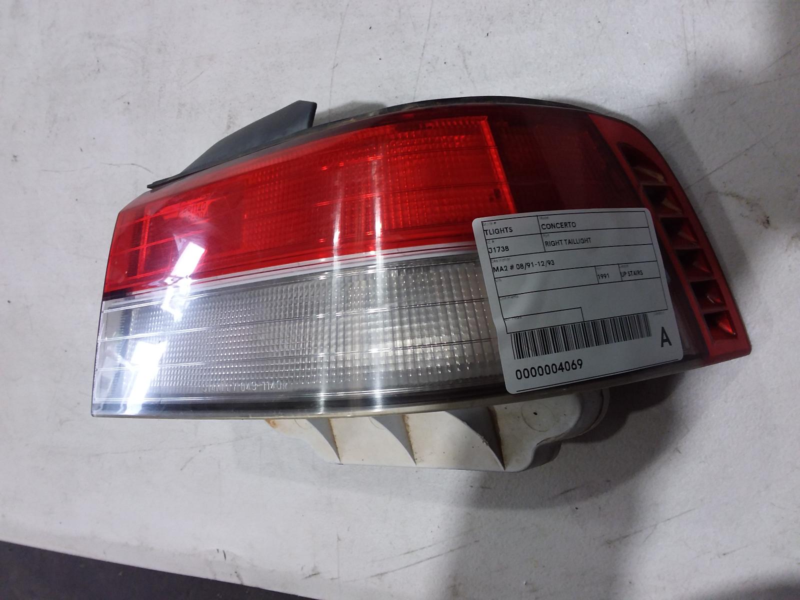 1991 Honda Concerto Right Taillight View Auto part Right Taillight Honda Concerto 1991